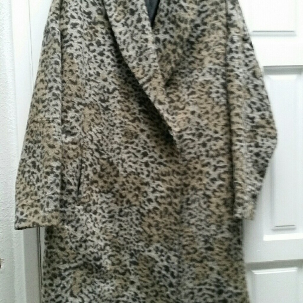 Leopard coat